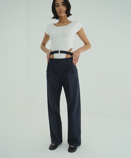 CLANE(クラネ)の「ROUND NECK HIGH CUT BODYSUITS(Tシャツ/カットソー・レディース・ブラック/ホワイト・1)」の19枚目の写真