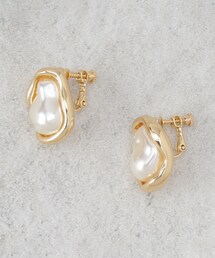 OPAQUE.CLIP | メタルフレーム×フェイクパールイヤリング(イヤリング)