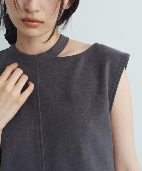 CODE A(コードエー)の「pile cutout tee(Tシャツ/カットソー・レディース・グレー/パープル/ホワイト・00)」の8枚目の写真