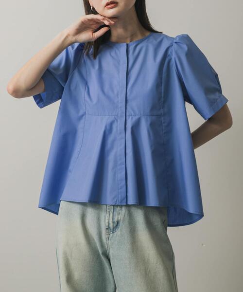 SENSE OF PLACE by URBAN RESEARCH（センスオブプレイスバイアーバンリサーチ）の「バックタックプリーツブラウス（シャツ/ブラウス・レディース・オフホワイト/ブルー/ブラック・ONE）」の3枚目の写真