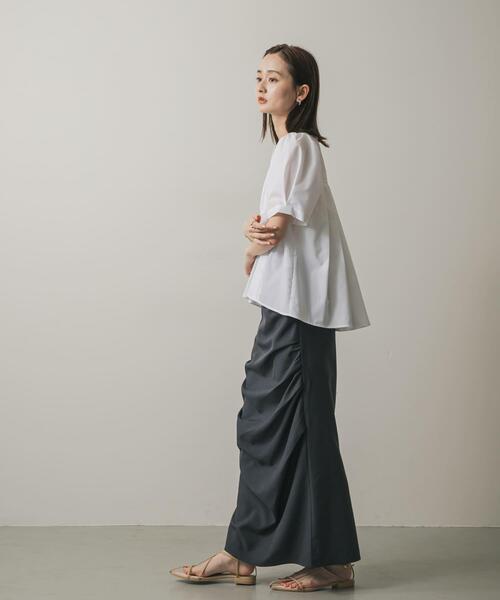 SENSE OF PLACE by URBAN RESEARCH（センスオブプレイスバイアーバンリサーチ）の「バックタックプリーツブラウス（シャツ/ブラウス・レディース・オフホワイト/ブルー/ブラック・ONE）」の21枚目の写真