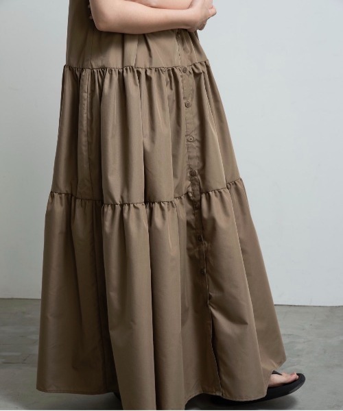 lawgy（ラウジー）の「collar tiered op / カラーティアードワンピ（ワンピース・レディース・ブラック/チャコール/ベージュ・FREE）」の12枚目の写真