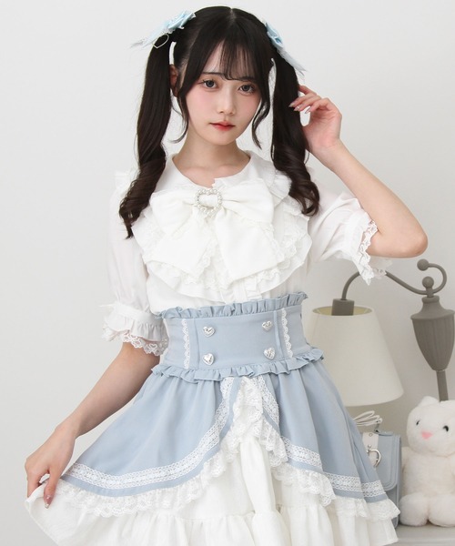 DearMyLove(ディアマイラブ)の「丸襟フリルヨークレースリボンブラウス(シャツ/ブラウス・レディース・ホワイト/ブルーグレー/ブラック・LARGE/MEDIUM/3L/LL)」の2枚目の写真