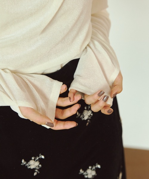 VANNIE U（ヴァニーユー）の「フィンガードレープフロッキートップス（Tシャツ/カットソー・レディース・グレー/アイボリー・FREE）」の8枚目の写真