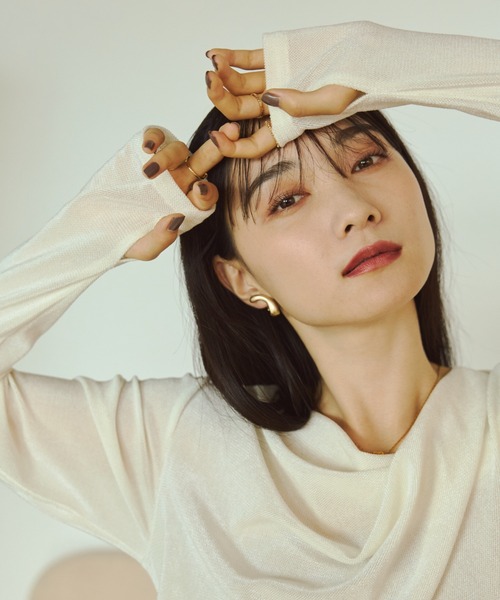 VANNIE U（ヴァニーユー）の「フィンガードレープフロッキートップス（Tシャツ/カットソー・レディース・グレー/アイボリー・FREE）」の4枚目の写真