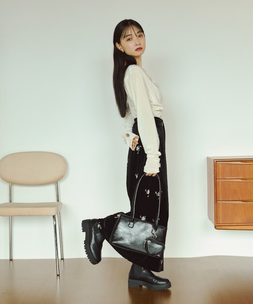 VANNIE U（ヴァニーユー）の「フィンガードレープフロッキートップス（Tシャツ/カットソー・レディース・グレー/アイボリー・FREE）」の9枚目の写真