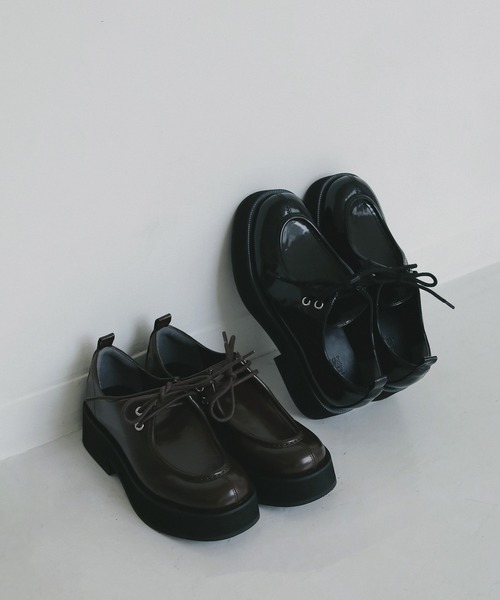 EIMY ISTOIRE(エイミーイストワール)の「レースアップボリュームローファー(ローファー・レディース・ブラウン/ブラック・L/M/S)」の5枚目の写真