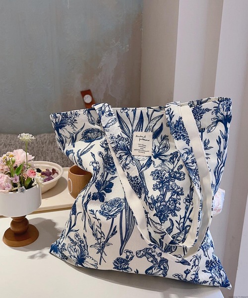TONE SELECT GOODS(トーンセレクトグッズ)の「Liaa/花柄 リボン柄 トートバッグ A18685(トートバッグ・レディース・その他4/その他7/その他6/その他1/その他2/その他3/その他5・FREE)」の7枚目の写真