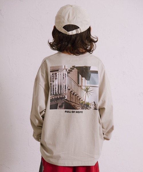 PAIRMANON STREET（ペアマノンストリート）の「【綿100%】バックプリント 長袖 Tシャツ【PAIRMANON STREET】（Tシャツ/カットソー・キッズ・レッド/ベージュ系その他/ホワイト系その他3/ホワイト/ブラック系その他/ホワイト系その他2/ブラック系その他3/ブラック/ブラック系その他2/ベージュ/イエロー/ネイビー/ミント/ホワイト系その他・150/130/120/140/110/160/100/90）」の10枚目の写真