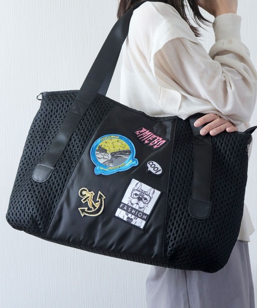 florist（フローリスト）の「【2size展開/M・L】2WAY ラッセルメッシュカスタムワッペンボストンバッグ/ショルダーバッグ/トラベルバッグ（ボストンバッグ・レディース・ブラック系3/ブラック系4/ブラック系2/ブラック系1・M/L）」の3枚目の写真