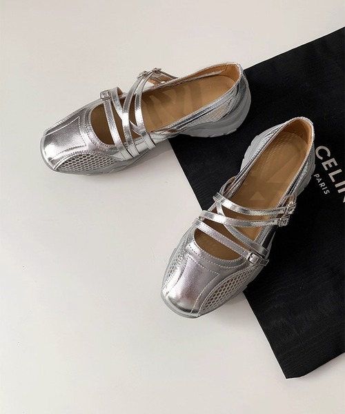 MEMECLE（メメクル）の「【 MEMECLE / メメクル 】メリージェーン メッシュスニーカーサンダル（スニーカー・レディース・ホワイト/シルバー・40/38/36）」の10枚目の写真