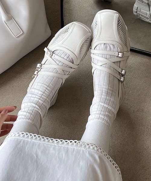 MEMECLE（メメクル）の「【 MEMECLE / メメクル 】メリージェーン メッシュスニーカーサンダル（スニーカー・レディース・ホワイト/シルバー・40/38/36）」の3枚目の写真