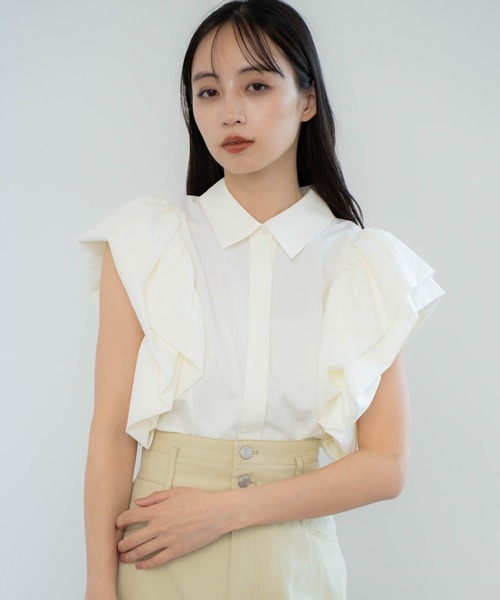 NOELA(ノエラ)の「ボリュームスリーブブラウス(シャツ/ブラウス・レディース・ブラック/オフホワイト・フリー)」の1枚目の写真