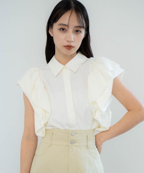 NOELA(ノエラ)の「ボリュームスリーブブラウス(シャツ/ブラウス・レディース・ブラック/オフホワイト・フリー)」の3枚目の写真