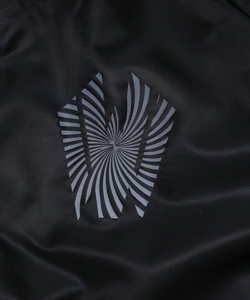 [W] by VIRGOwearworks（ダブリューバイヴァルゴウェアーワークス）の「Warp logo coach jacket（ナイロンジャケット・メンズ・ブラック/ネイビー・MEDIUM/LARGE/X-LARGE）」の9枚目の写真
