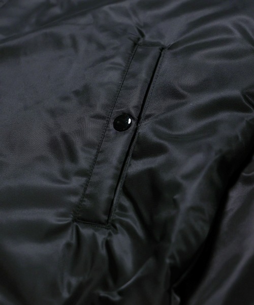 [W] by VIRGOwearworks（ダブリューバイヴァルゴウェアーワークス）の「Warp logo coach jacket（ナイロンジャケット・メンズ・ブラック/ネイビー・MEDIUM/LARGE/X-LARGE）」の12枚目の写真