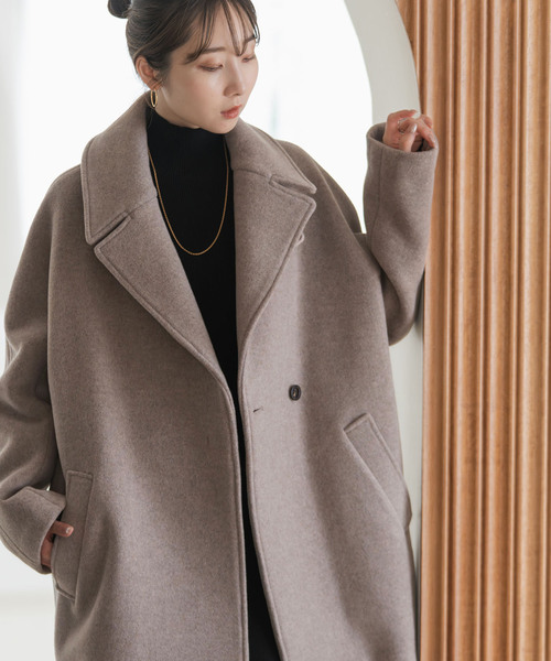 Noble(ノーブル)の「MTRビッグカラーコート(チェスターコート・レディース・ベージュ/ネイビー・38/36)」の4枚目の写真