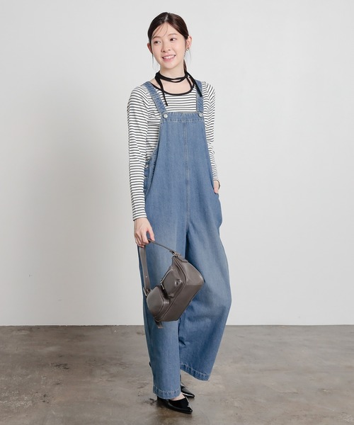 Honeys(ハニーズ)の「デニムオーバーオール(サロペット/オーバーオール・レディース・グレー/ブルー/ワンウォッシュ・L/M/S/SS)」の4枚目の写真