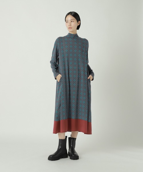 ZUCCa（ズッカ）の「タイルプリントジャージィー / ワンピース / S（ワンピース・レディース・ボルドー/オレンジ/ブラック・M size）」の4枚目の写真