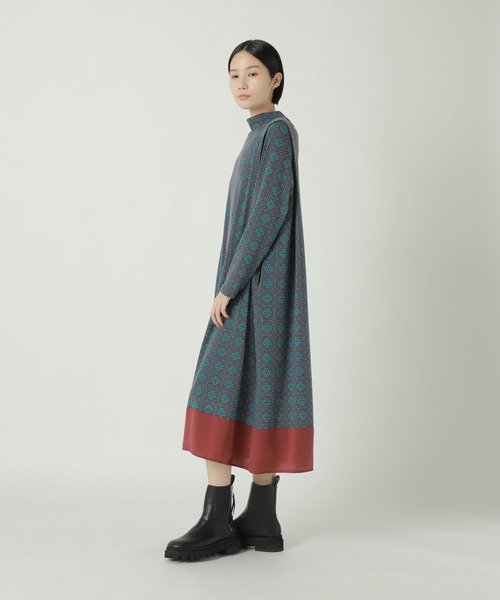 ZUCCa（ズッカ）の「タイルプリントジャージィー / ワンピース / S（ワンピース・レディース・ボルドー/オレンジ/ブラック・M size）」の5枚目の写真