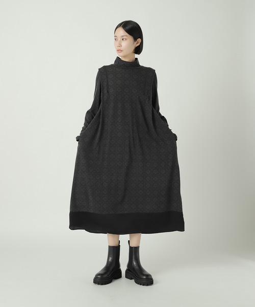 ZUCCa（ズッカ）の「タイルプリントジャージィー / ワンピース / S（ワンピース・レディース・ボルドー/オレンジ/ブラック・M size）」の9枚目の写真