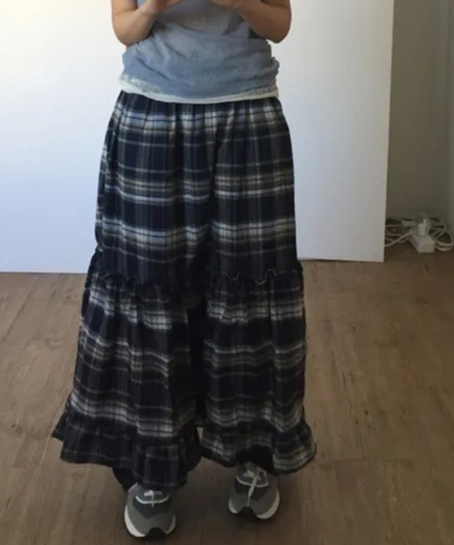 LYEON(リヨン)の「チェックティアードフリルスカート(スカート・レディース・ブラウン/ネイビー・FREE)」の7枚目の写真