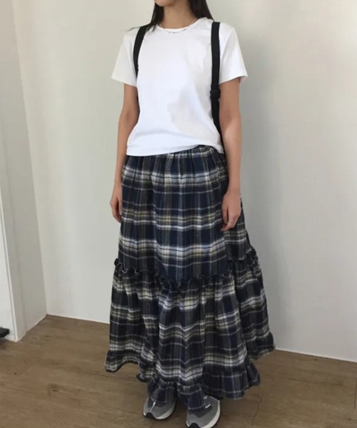 LYEON(リヨン)の「チェックティアードフリルスカート(スカート・レディース・ブラウン/ネイビー・FREE)」の3枚目の写真
