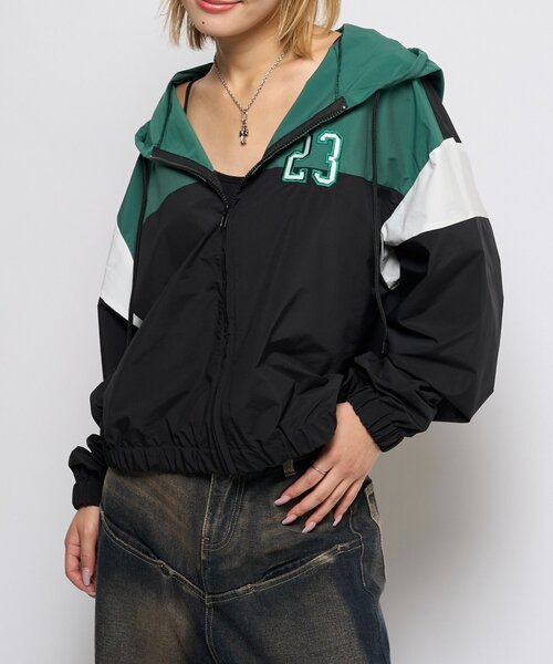 WHO'S WHO gallery（フーズフーギャラリー）の「ナンバリングナイロンパーカー（ナイロンジャケット・レディース・レッド/ブラック・FREE）」の9枚目の写真