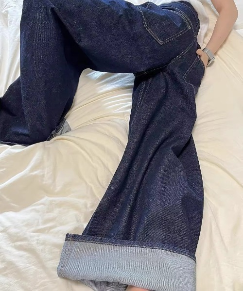 deux amour(ドゥーザムール)の「デニムワイドカーブパンツ(デニムパンツ・レディース・インディゴブルー・L/M)」の4枚目の写真