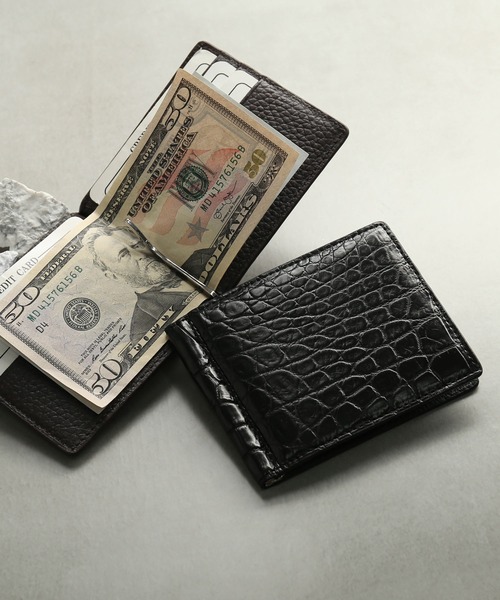 sankyo shokai(サンキョウショウカイ)の「クロコダイルレザー マネークリップ(札入れ/マネークリップ・メンズ・ダークグリーン/ブラック系/グレー系/ブルー/ウッド/グレー/ターコイズブルー/ダークブラウン/ネイビー/ブラック/ダークブラウン系/ターコイズブルー系/ネイビー系/ライトベージュ・FREE)」の2枚目の写真