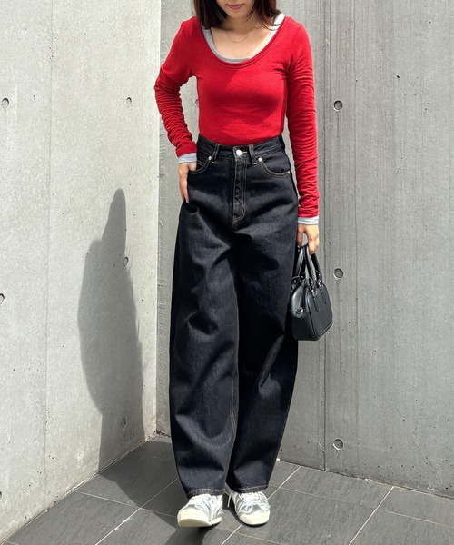 ISOOK（アイスー）の「【ISOOK / アイスー】バックオープンタイトカットソー / Tシャツ 長袖 ロンT レイヤード ベーシックトップス 重ね着 薄手 シンプルトップス タイトシルエット 白T インナー レッド グレー ホワイト ブラウン 赤 白 茶 無地ZOZOTOWN限定（Tシャツ/カットソー・レディース・グレー/レッド/ホワイト/ブラウン・FREE）」の16枚目の写真