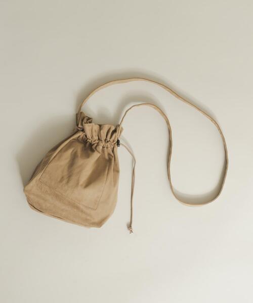 SENSE OF PLACE by URBAN RESEARCH（センスオブプレイスバイアーバンリサーチ）の「フェイクスエードキンチャクショルダー（ショルダーバッグ・メンズ・ベージュ/チャコールグレー/ライトブルー・ONE）」の2枚目の写真