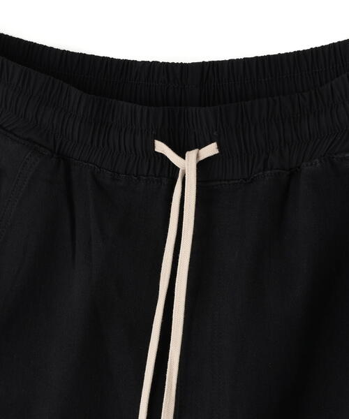 DANKE SCHON(ダンケシェーン)の「DankeSchon/ダンケシェーン/TCBLACK FLARE CARGOPANTS(カーゴパンツ・レディース・ブラック・L/M/S/XL)」の3枚目の写真