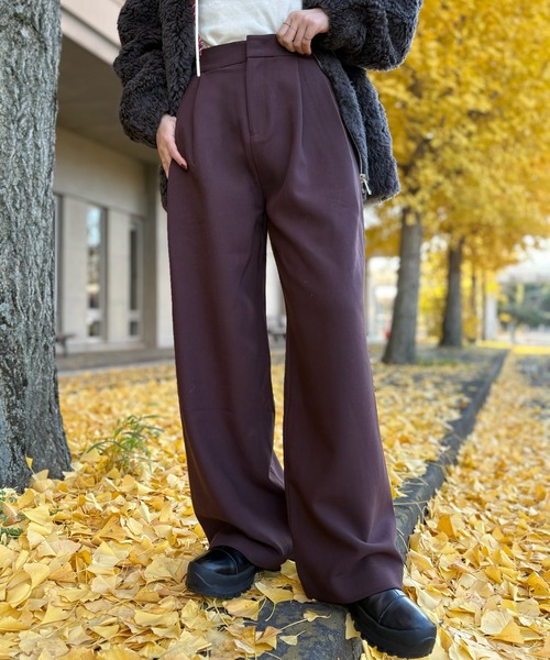 LAULEN（ローレン）の「double tuck wide pants /ソリッドカラーダブルタックワイドパンツ（その他パンツ・レディース・ワインレッド/グレー/ブラック/ベージュ・S/M）」の4枚目の写真