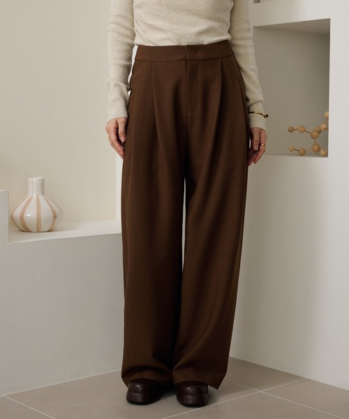 LAULEN（ローレン）の「double tuck wide pants /ソリッドカラーダブルタックワイドパンツ（その他パンツ・レディース・ワインレッド/グレー/ブラック/ベージュ・S/M）」の5枚目の写真