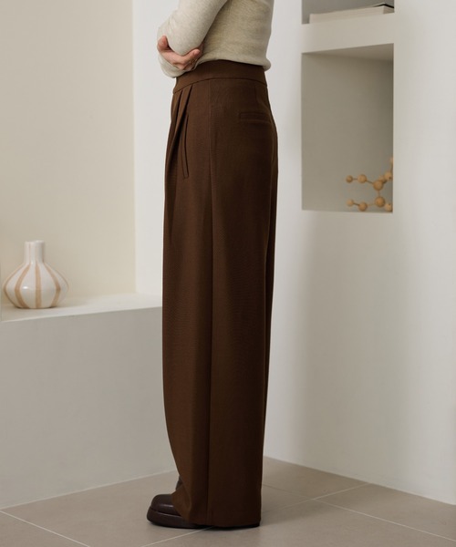 LAULEN（ローレン）の「double tuck wide pants /ソリッドカラーダブルタックワイドパンツ（その他パンツ・レディース・ワインレッド/グレー/ブラック/ベージュ・S/M）」の6枚目の写真