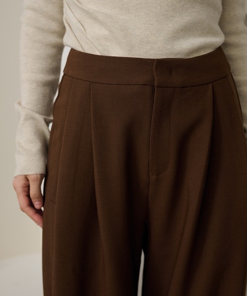 LAULEN（ローレン）の「double tuck wide pants /ソリッドカラーダブルタックワイドパンツ（その他パンツ・レディース・ワインレッド/グレー/ブラック/ベージュ・S/M）」の9枚目の写真
