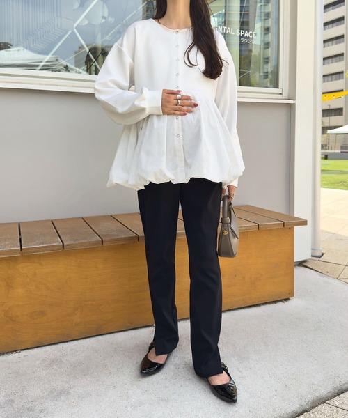 KOBE LETTUCE（コウベレタス）の「[ mamaレタス ] 異素材ペプラムバルーンカーディガン（マタニティウェア/グッズ・レディース・オフホワイト/ブラック・M）」の5枚目の写真