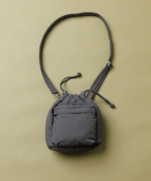 FREAK'S STORE（フリークスストア）の「HIGH LOFT PRIMALOFT POUCH/ハイロフト プリマロフト 巾着バッグ ポーチ（ショルダーバッグ・メンズ・ブラック/オリーブ/その他/チャコールグレー・ONE SIZE）」の3枚目の写真