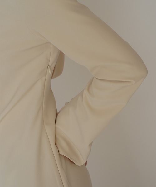 KINO THE KEI(キノザケイ)の「ロールカラー バックコンシャス ワンピース KINO THE KEI(ワンピース・レディース・キナリ/ブラック・S/M)」の13枚目の写真