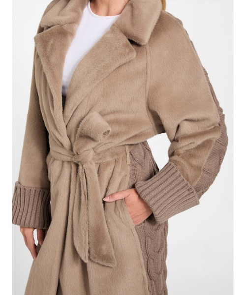 Guess（ゲス）の「LUCREZIA Faux Fur Knit Coat ロングコート  （ムートンコート・レディース・ベージュ・MEDIUM/SMALL/LARGE）」の5枚目の写真