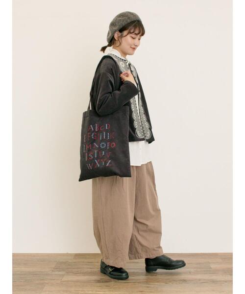 Samansa Mos2(サマンサ モスモス)の「【マカベアリス×Samansa Mos2】刺繍トートバッグ(ハンドバッグ・レディース・ブラック/ブラウン/キナリ・F)」の7枚目の写真