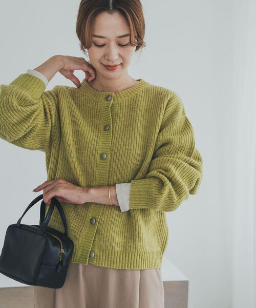 URBAN RESEARCH DOORS(アーバンリサーチドアーズ)の「ハミルトンウール畦クルーネックカーディガン(カーディガン/ボレロ・レディース・ライトグレー/グリーン/ブラウン・MEDIUM)」の3枚目の写真