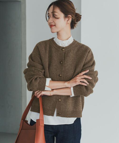 URBAN RESEARCH DOORS(アーバンリサーチドアーズ)の「ハミルトンウール畦クルーネックカーディガン(カーディガン/ボレロ・レディース・ライトグレー/グリーン/ブラウン・MEDIUM)」の10枚目の写真