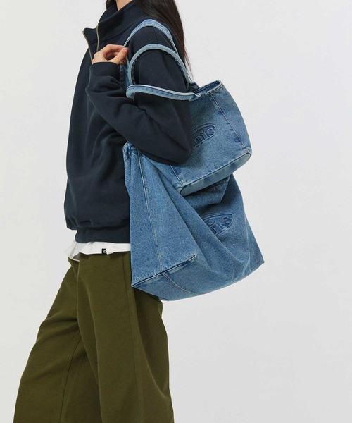 EMIS（イミス）の「LOGO EMBOSSED DENIM TOTE BAG（トートバッグ・レディース・グレー/ブルー・FREE）」の11枚目の写真
