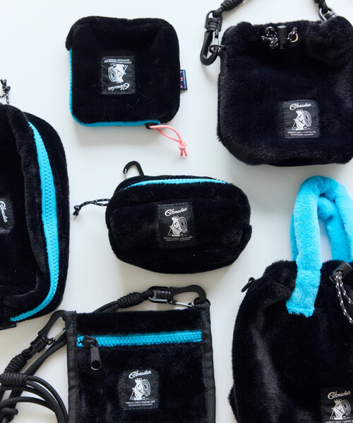 COBMASTER(コブマスター)の「Cobmaster/コブマスター 別注Fluffy square pouch S(ポーチ・メンズ・ブラック/ピンク/グリーン/ラベンダー/ベージュ・ONE SIZE)」の2枚目の写真