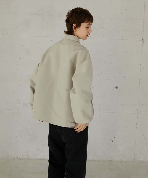 LA PEAU DE GEM（ラポドゥジェム）の「【LA PEAU DE GEM】3D pocket blouson/3Dポケットブルゾン（ブルゾン・レディース・ブラック/アイボリー・2/3）」の12枚目の写真