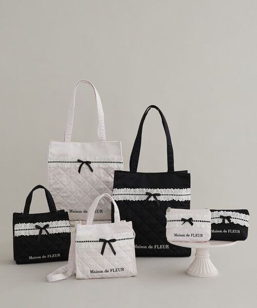 Maison de FLEUR（メゾンドフルール）の「コットンフリルスクエアトート（トートバッグ・レディース・ブラック/ピンク・FREE）」の19枚目の写真