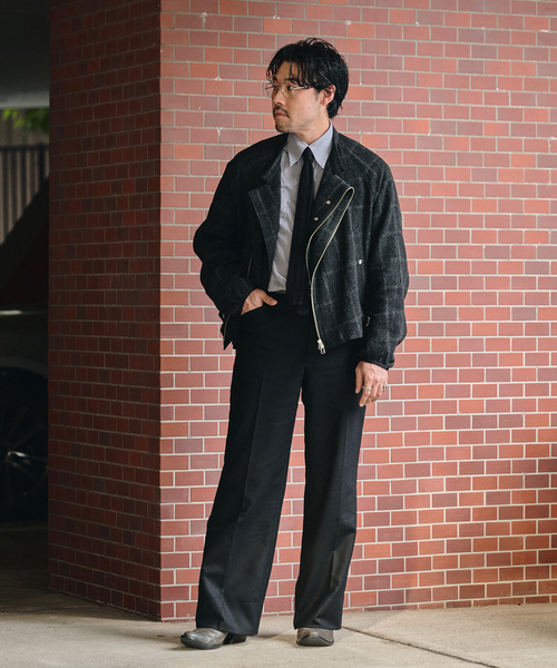 EDIFICE（エディフィス）の「Fumiya Hirano(フミヤヒラノ) 別注 Bloomsbury Flare トラウザー（スラックス・メンズ・グレー/ブラック/ベージュ・34/36/38/40）」の5枚目の写真