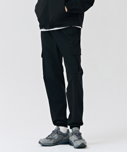 CHASECULT(チェイスカルト)の「共用ストレッチカーゴジョガーパンツ-DERU2219B03(スウェットパンツ・メンズ・ブラック・92/82/86/67/70/76)」の5枚目の写真
